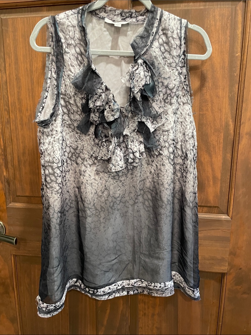 Blue Velvet Sleeveless Ruffled V-Neck Camisole in Gray Ombre